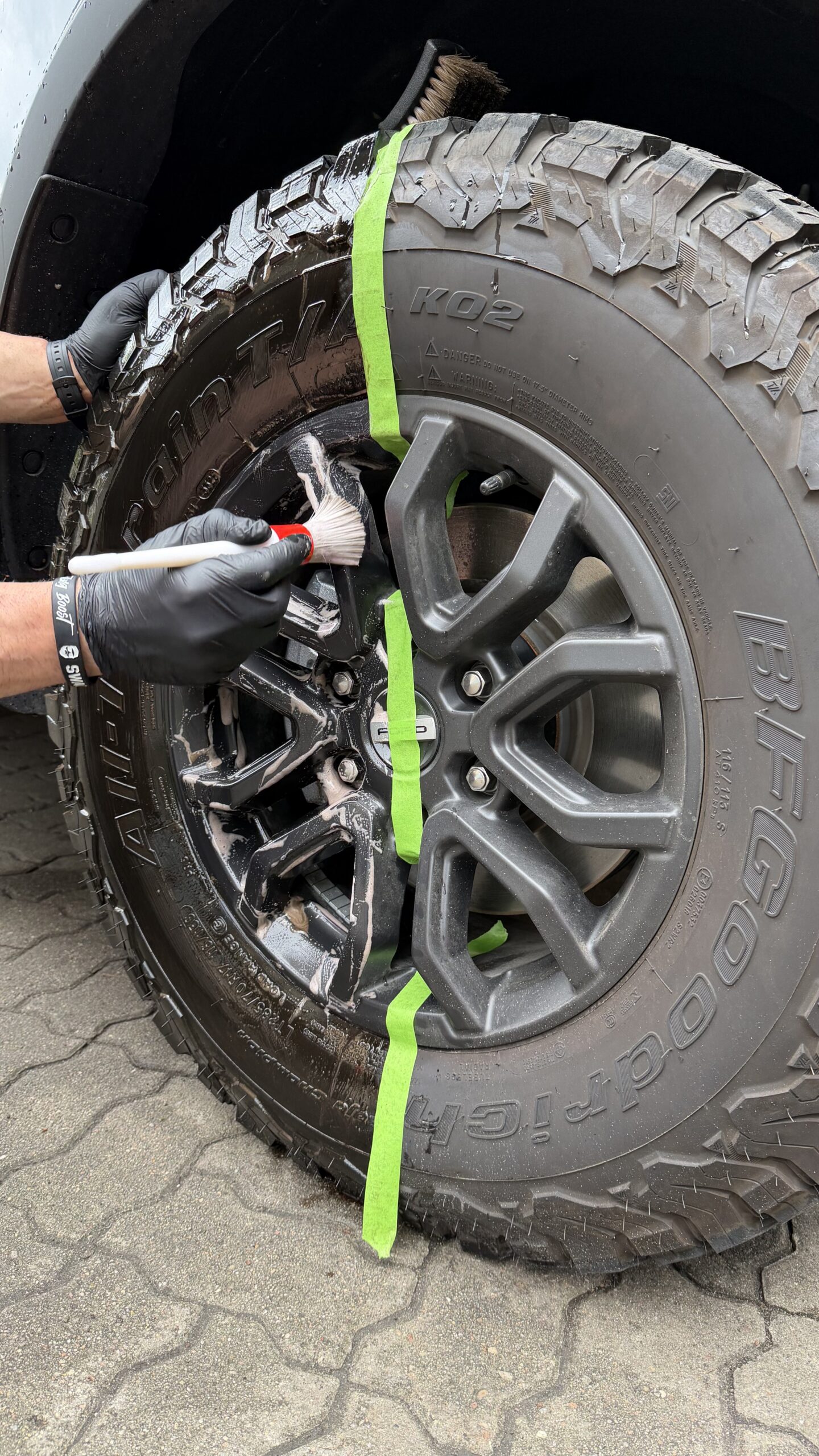 SWAG BASIC Tire & Wheel Regular Cleaner / 500ml | Alloy Wheel Cleaner | Cleans Tyres Too - Image 4