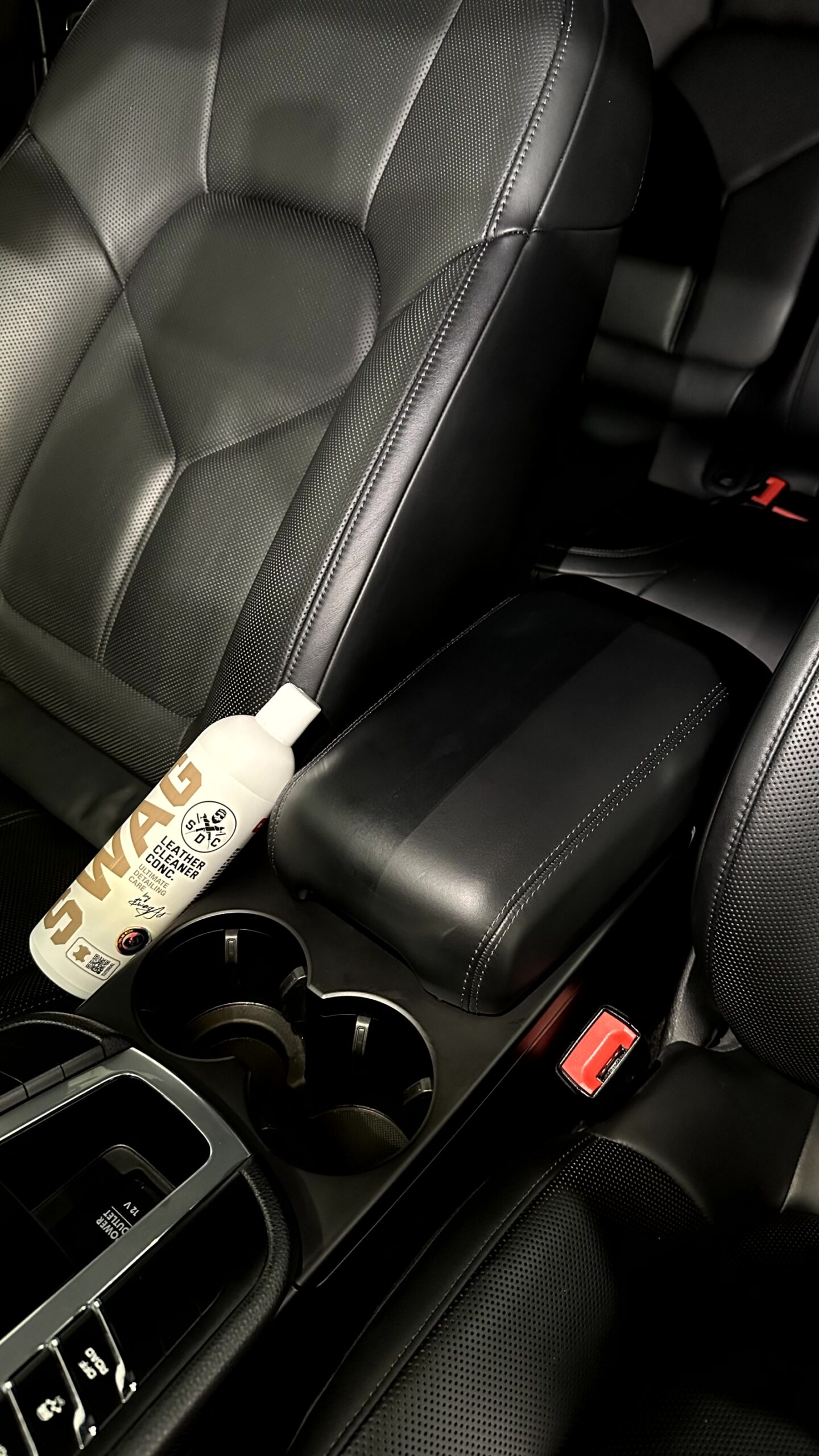 Swag LEATHER CARE SET V.1 | Leather Cleaning and Maintenance Set with Accessories - Image 4